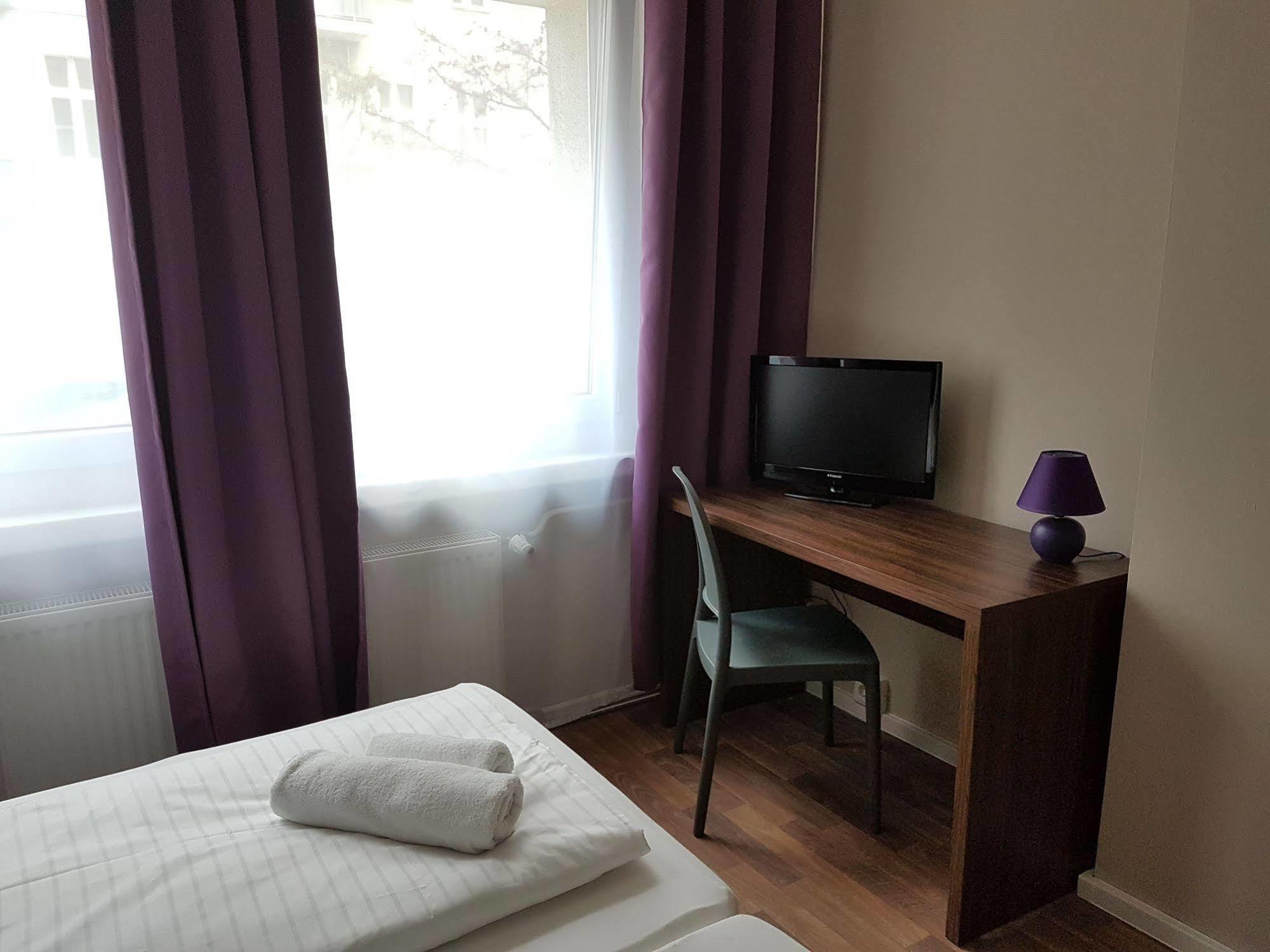 Hotel Pension Eberty Berlin Kültér fotó